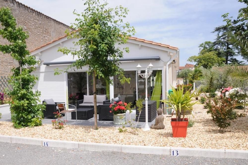 Logis Hotel L'Oliveraie Cognac Eksteriør bilde